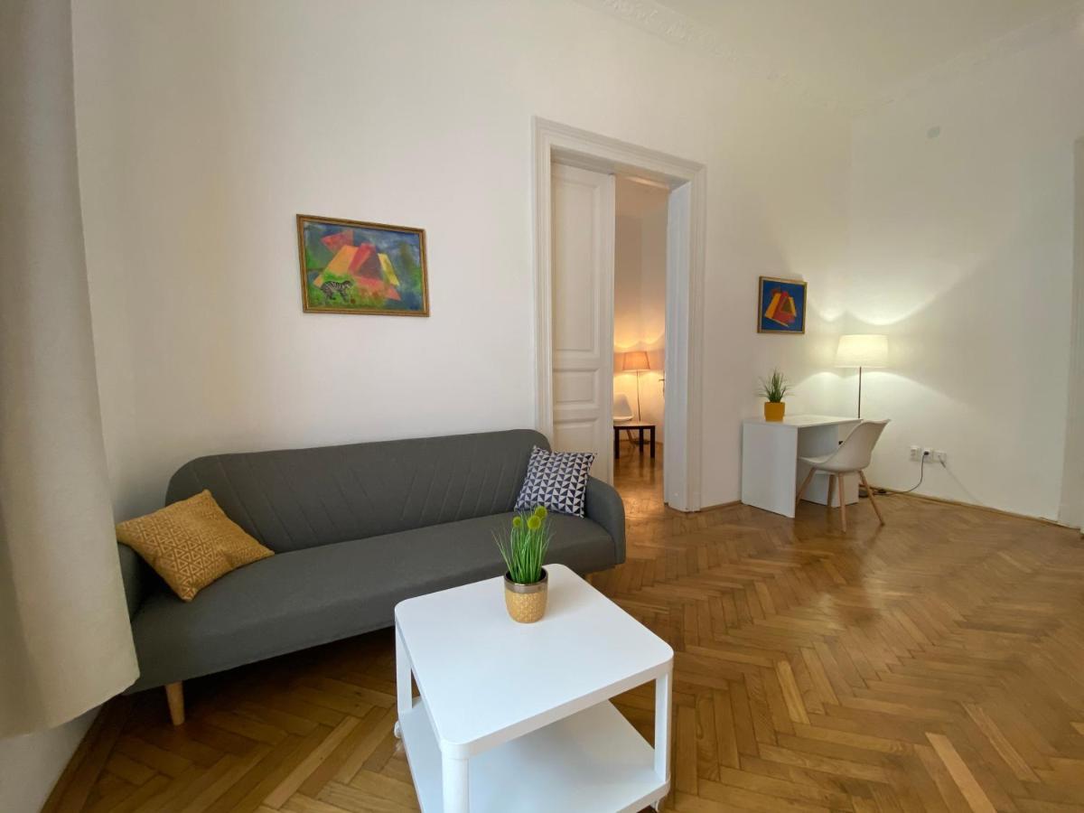 Apartament 3 Bedrooms- Quarter