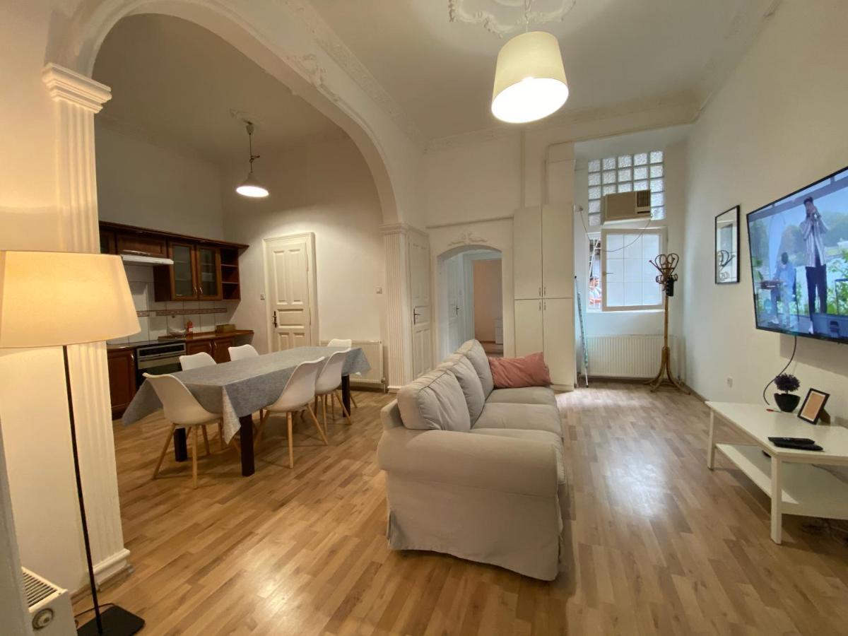 3 Bedrooms- Quarter Budapeszt