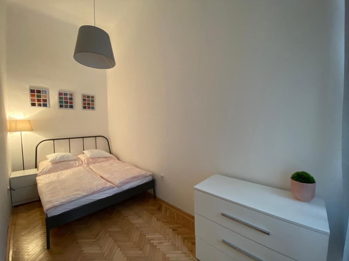 3 Bedrooms- Quarter Budapeszt